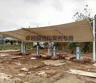 亳州高速公路服務區充電站午夜看黄片